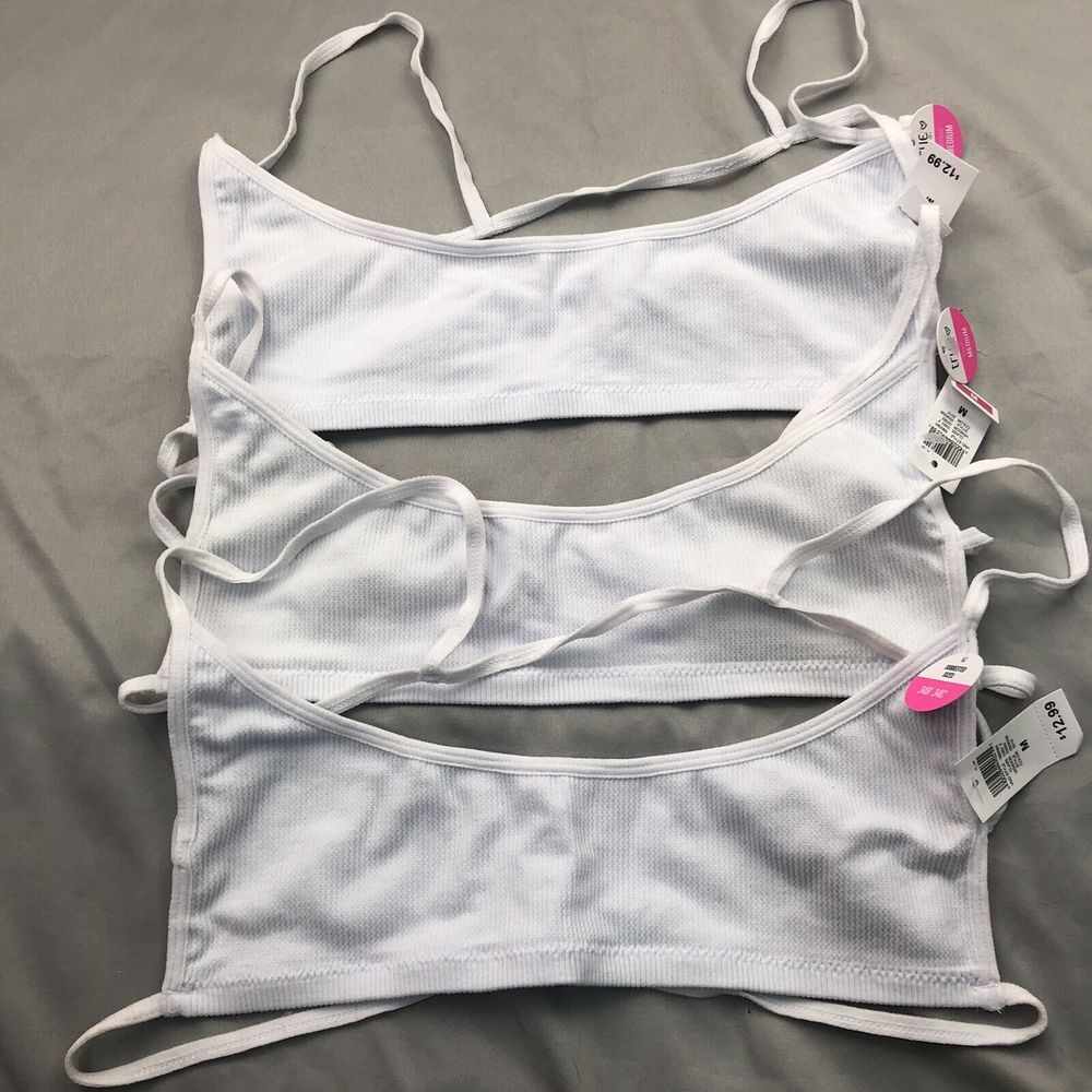 New True by Rue 21 3 White No Pads Seamless Wireless Bras Size M 34B 34C Teens
